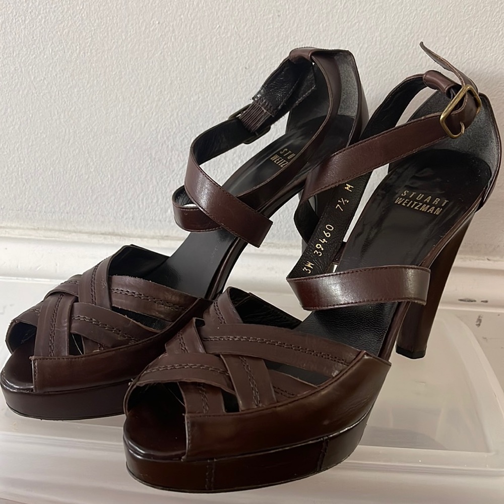 Stuart Weitzman brown heeled shoe with strap
